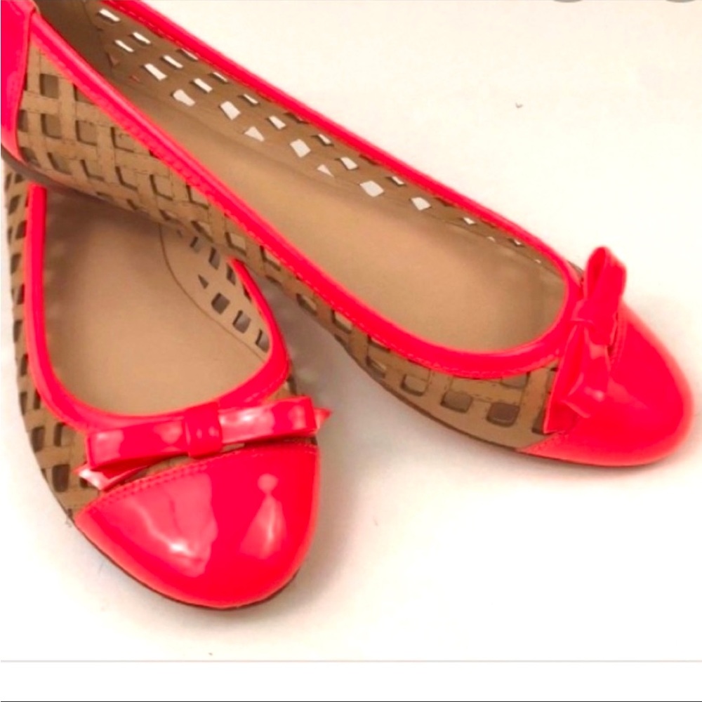 Kate Spade•Size 5M•Ballet Flats•Tan Leather Lattice/Coral-Orange Patent Leather
